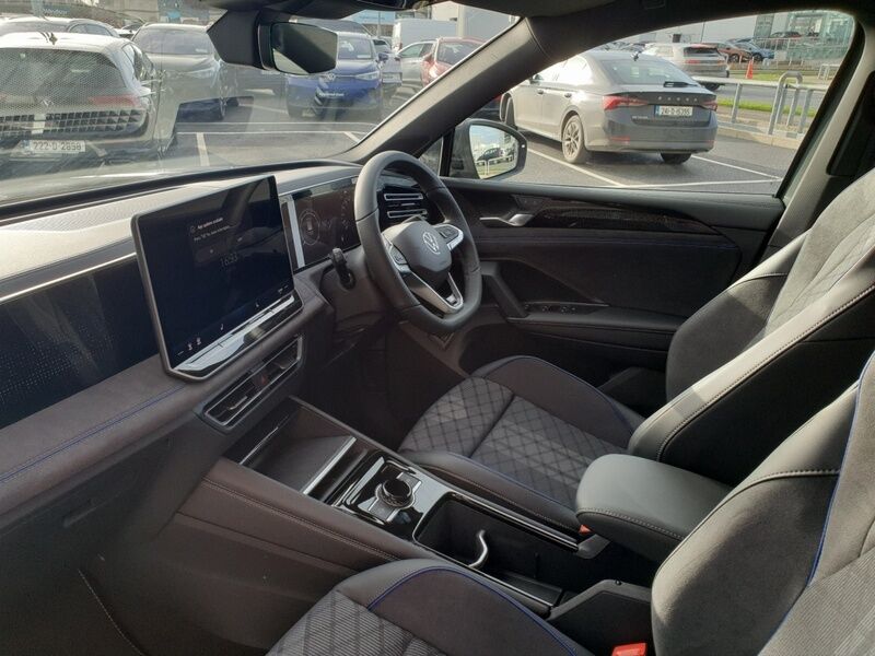 More views of Volkswagen Tiguan
