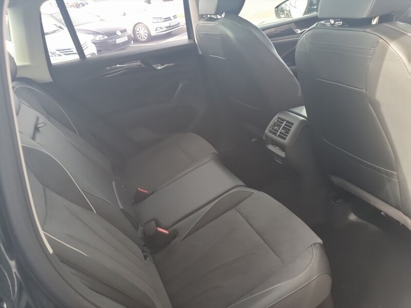 More views of Volkswagen Tiguan