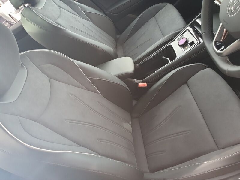 More views of Volkswagen Tiguan
