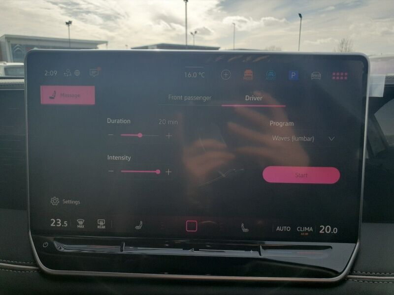 More views of Volkswagen Tiguan