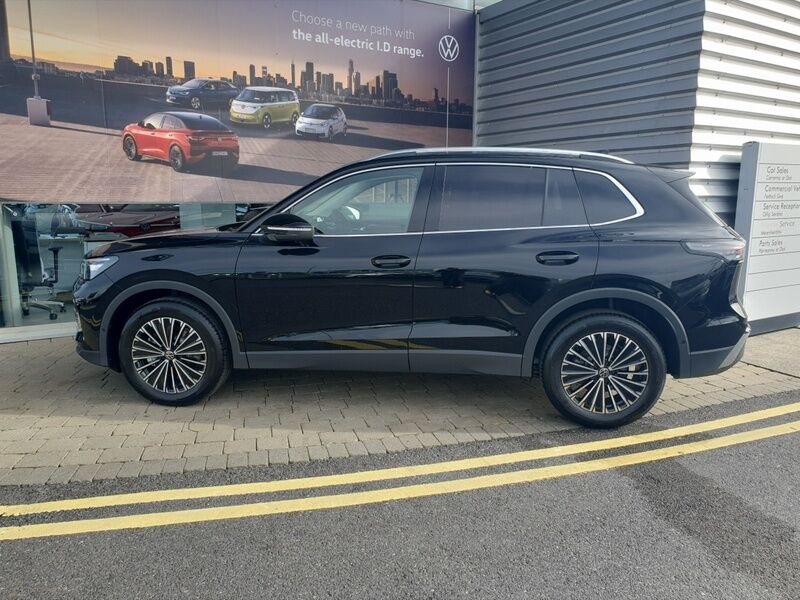 More views of Volkswagen Tiguan