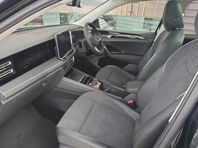 More views of Volkswagen Tiguan