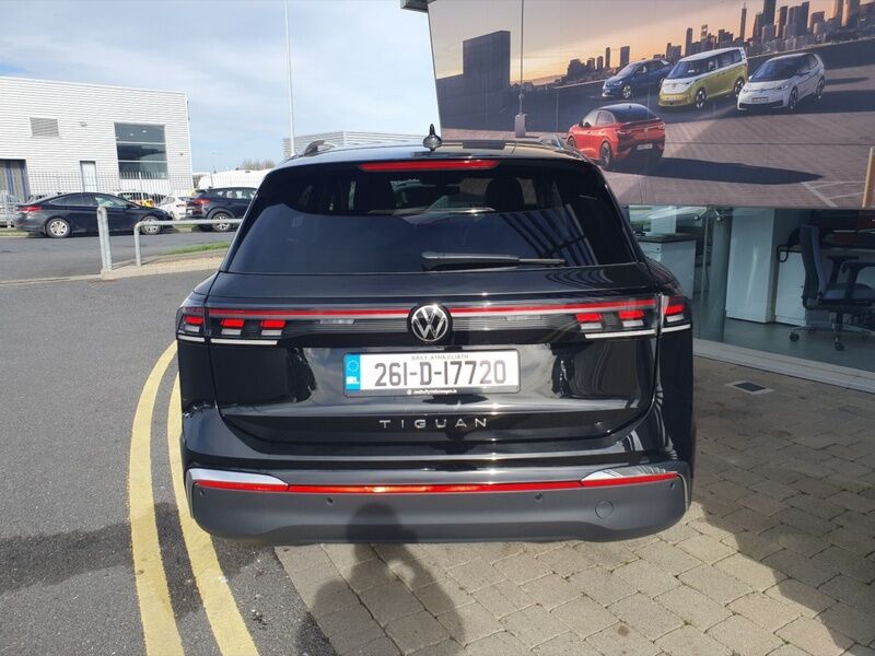 More views of Volkswagen Tiguan