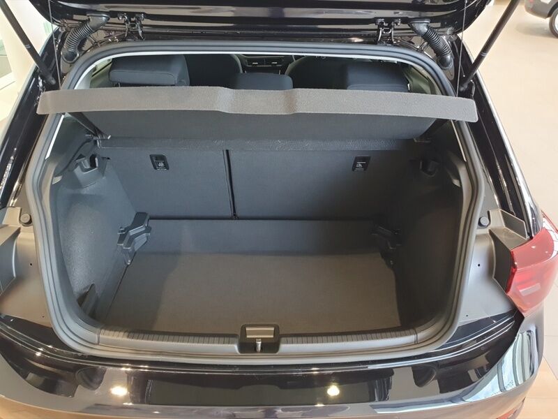 More views of Volkswagen Polo