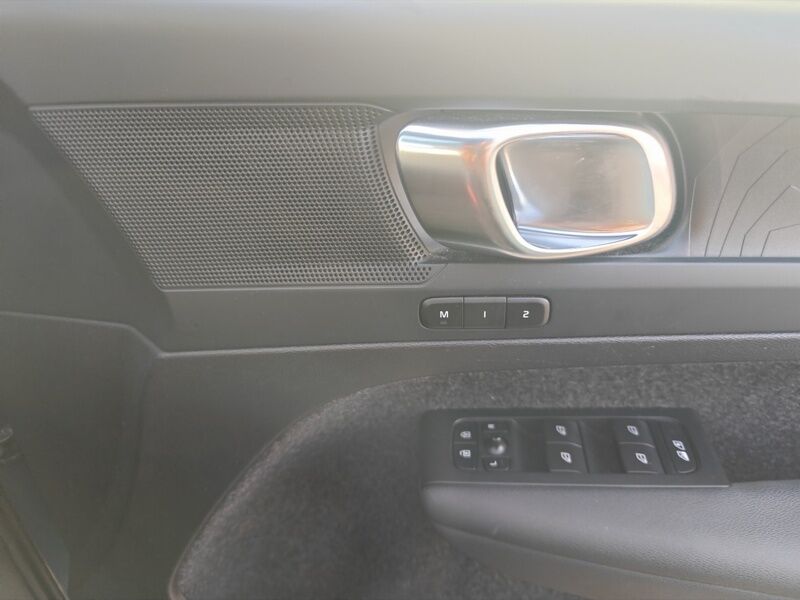 More views of Volvo C40