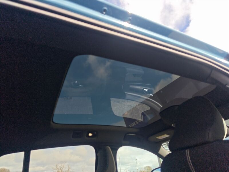 More views of Volvo C40