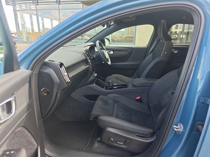 More views of Volvo C40