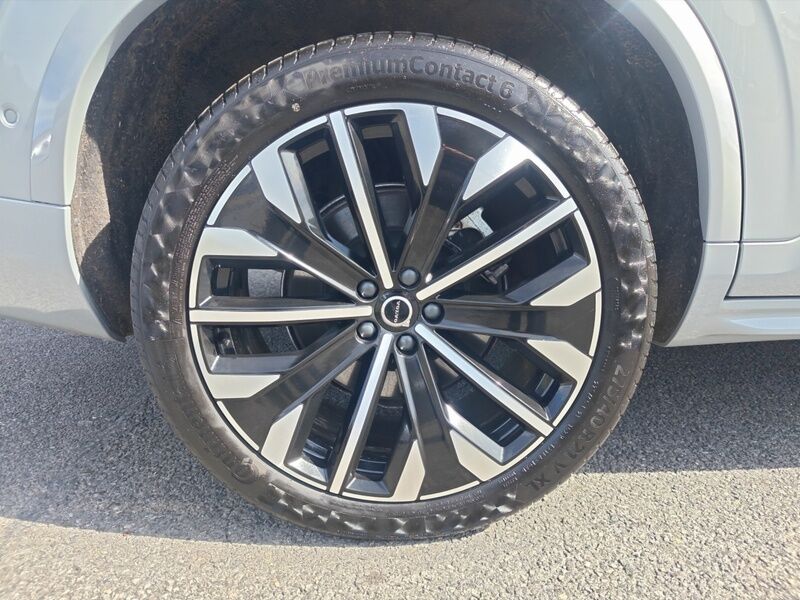 More views of Volvo XC90