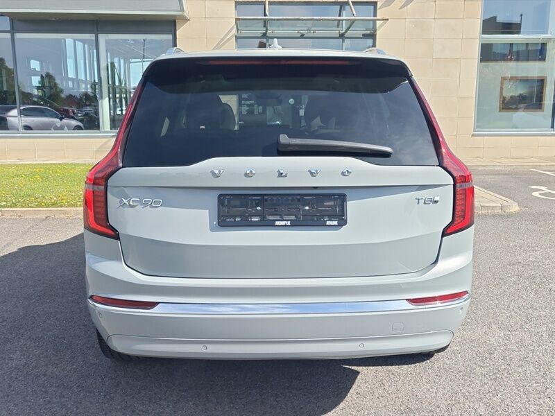 More views of Volvo XC90