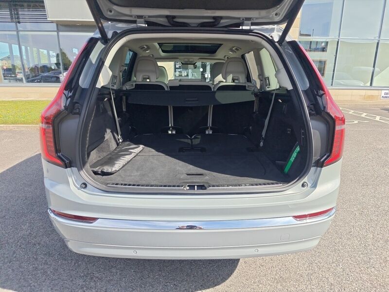 More views of Volvo XC90