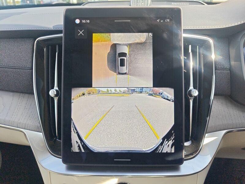 More views of Volvo XC90
