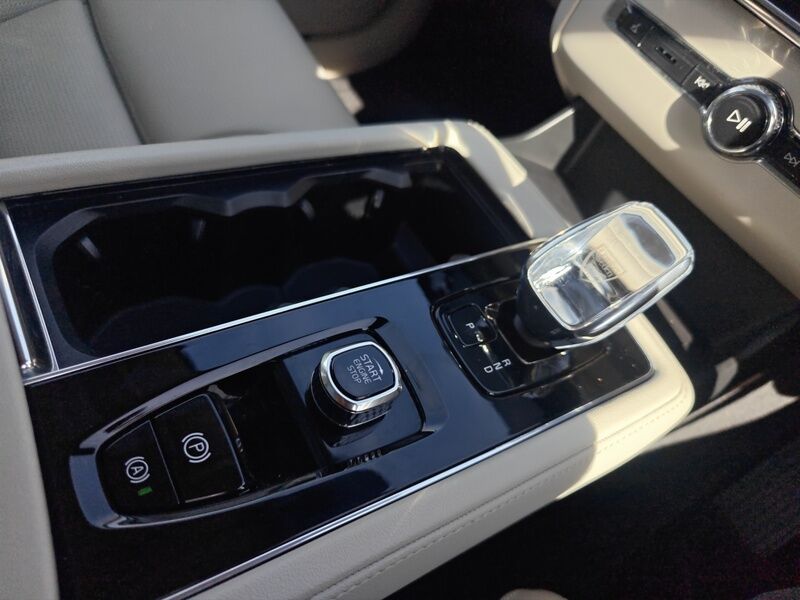 More views of Volvo XC90