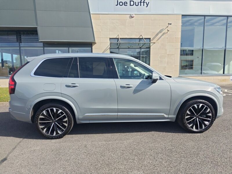 More views of Volvo XC90