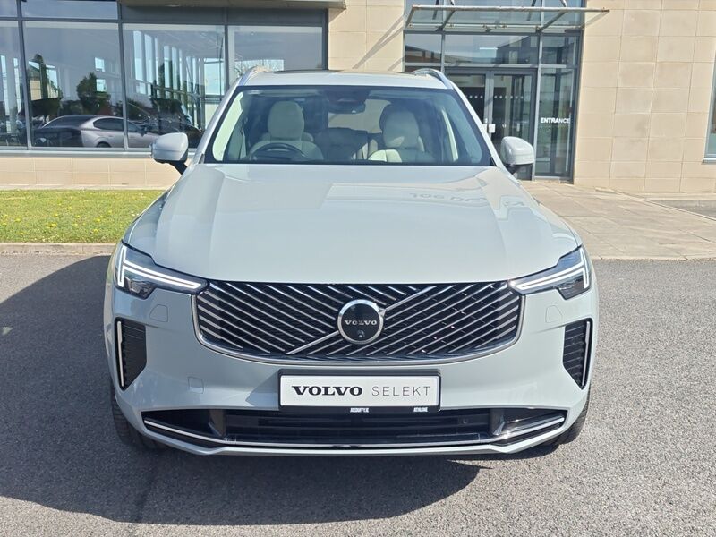 More views of Volvo XC90