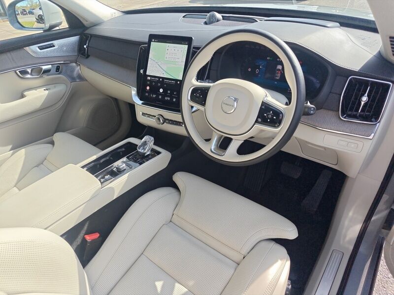 More views of Volvo XC90