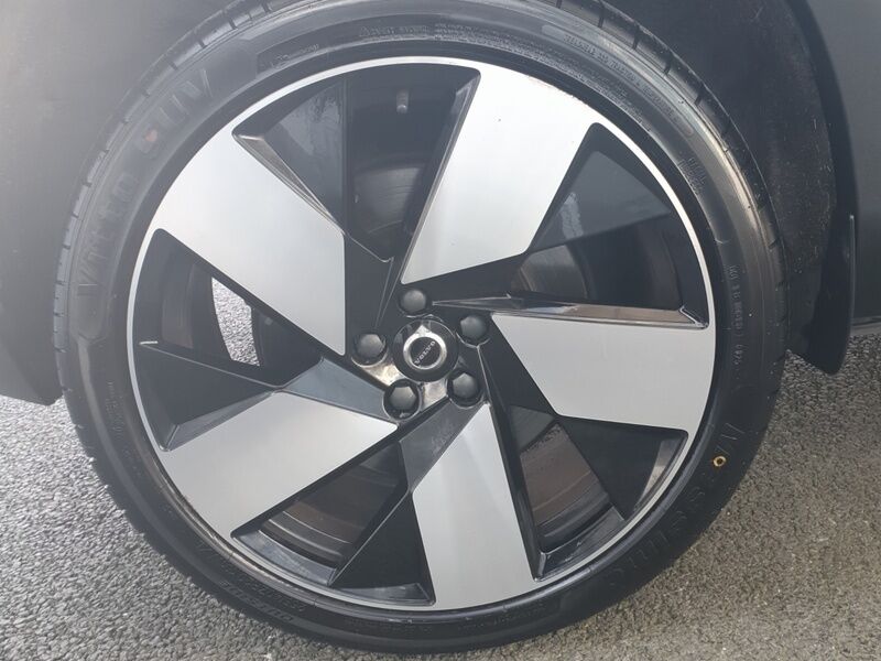 More views of Volvo XC40