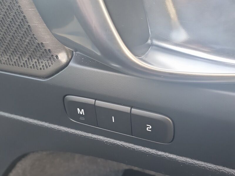 More views of Volvo XC40