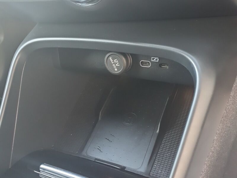 More views of Volvo XC40