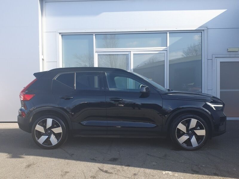 More views of Volvo XC40