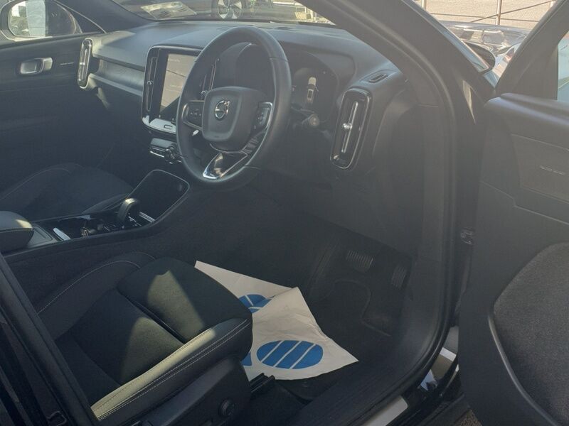 More views of Volvo XC40