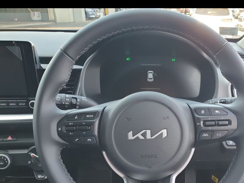More views of Kia Stonic