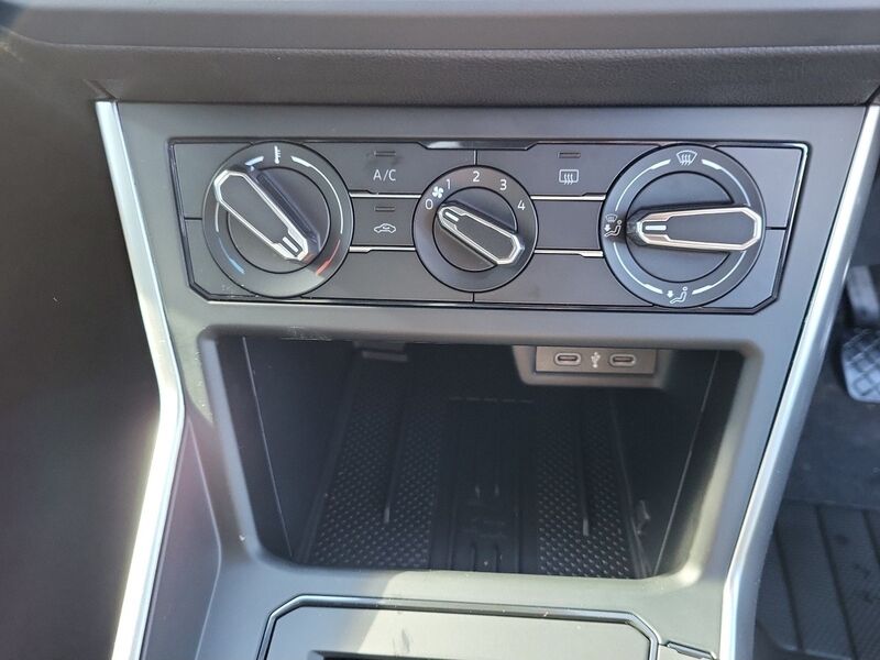 More views of Volkswagen Polo