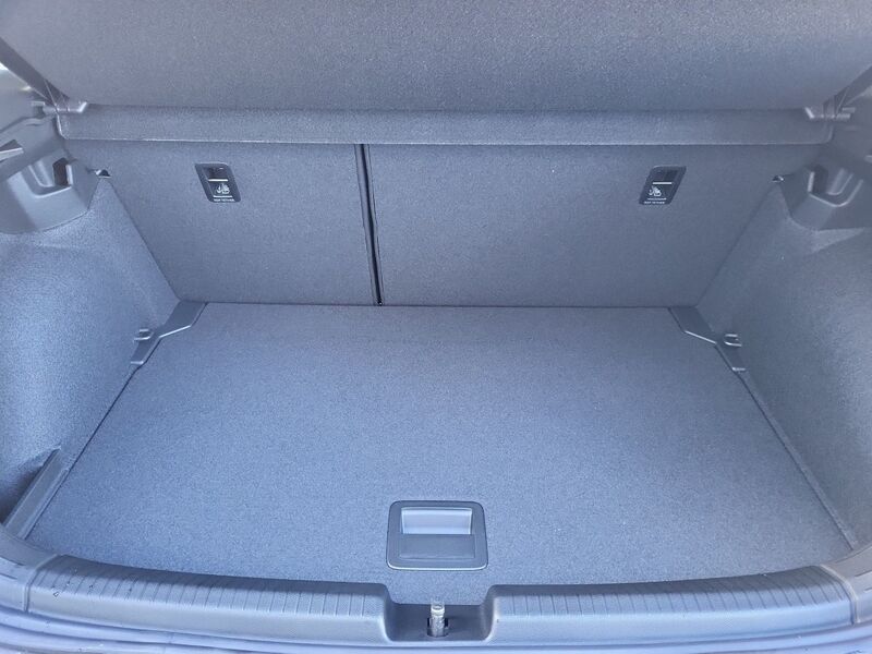 More views of Volkswagen Polo