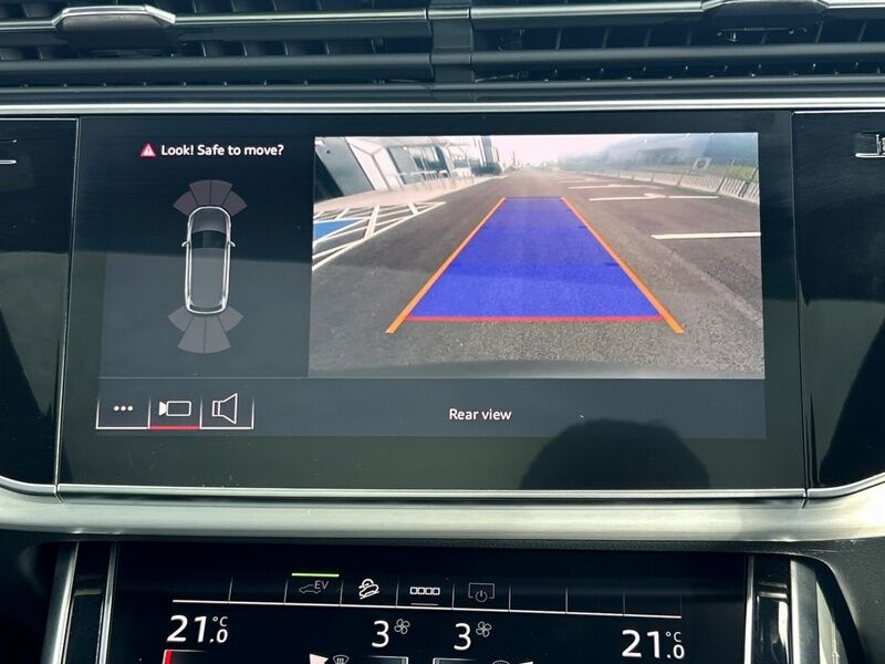 More views of Audi Q7