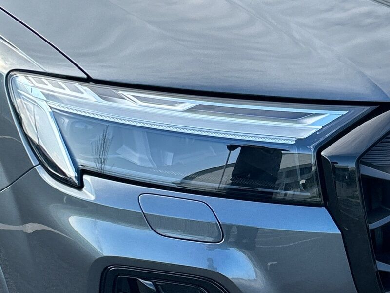 More views of Audi Q7