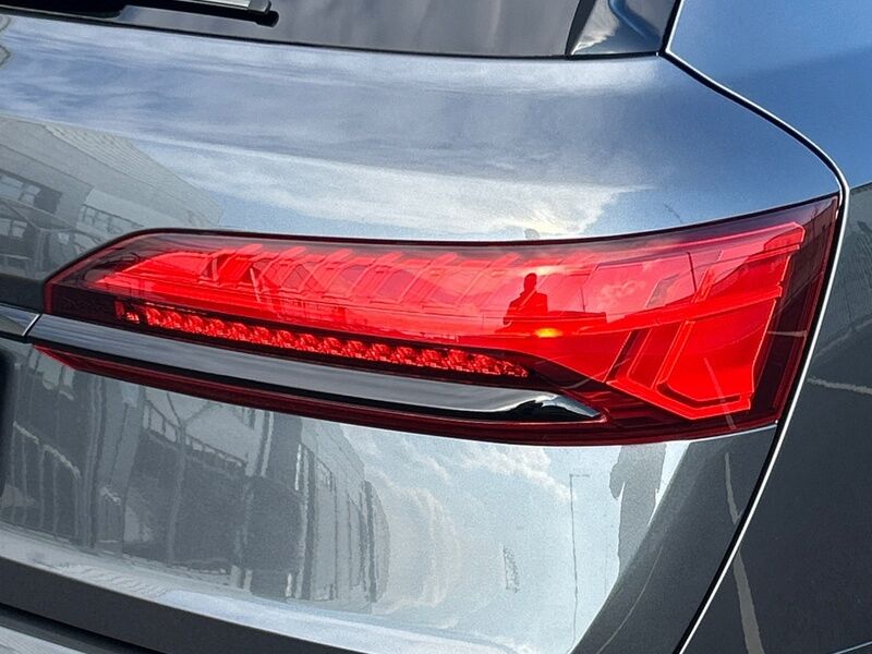 More views of Audi Q7