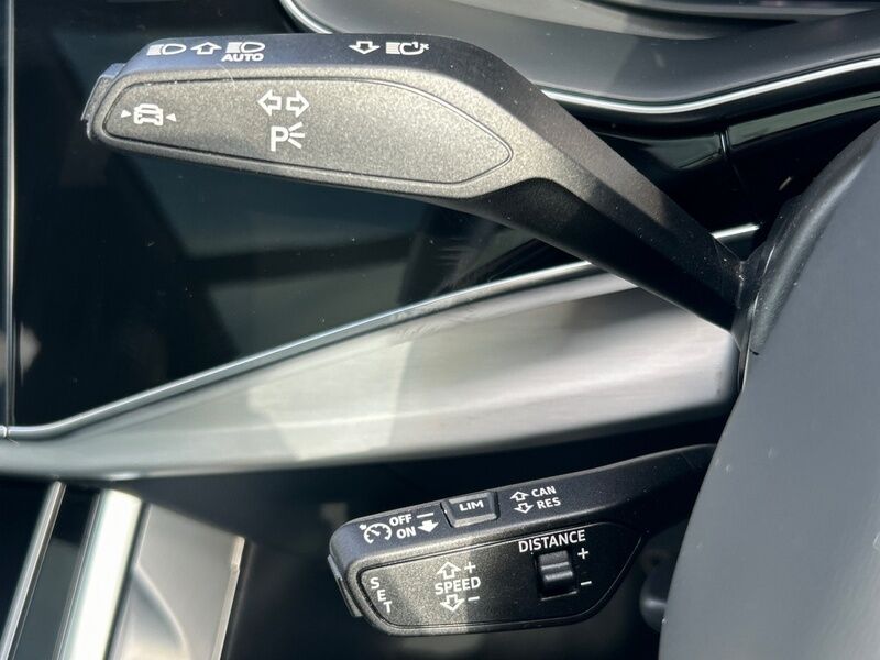 More views of Audi Q7