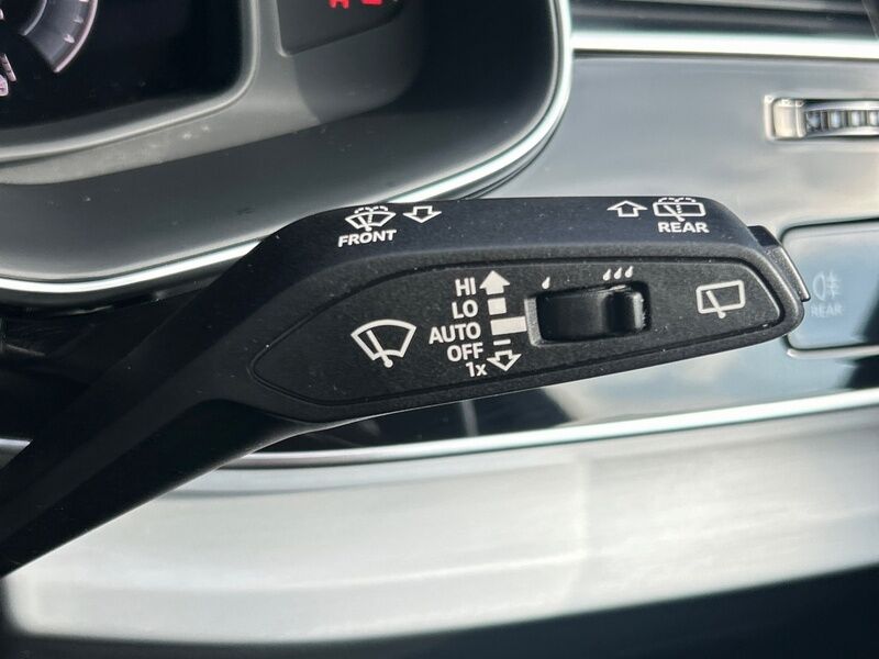 More views of Audi Q7