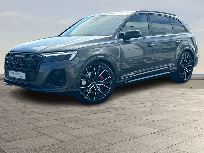 More views of Audi Q7