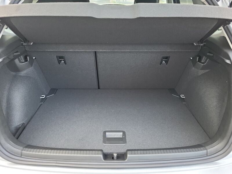 More views of Volkswagen Polo