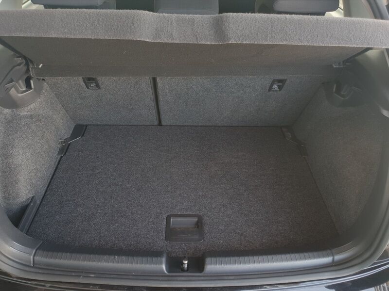 More views of Volkswagen Polo