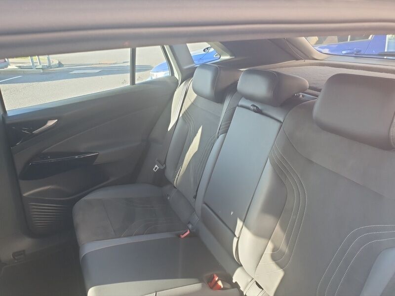More views of Volkswagen ID.4