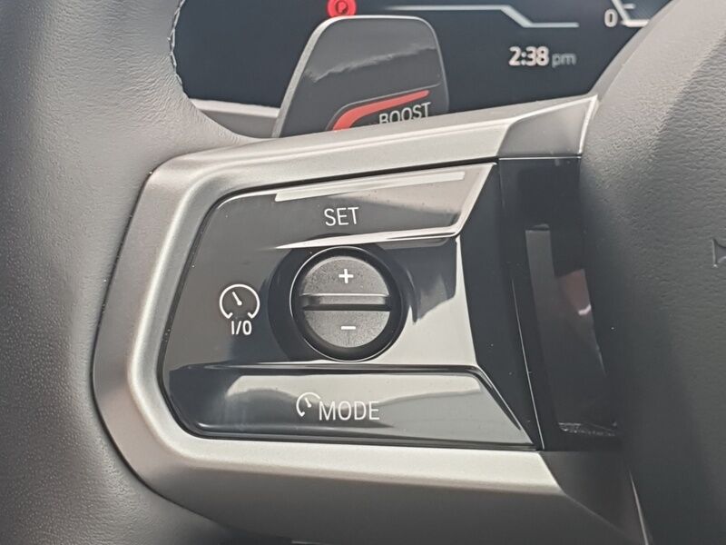 More views of BMW i5