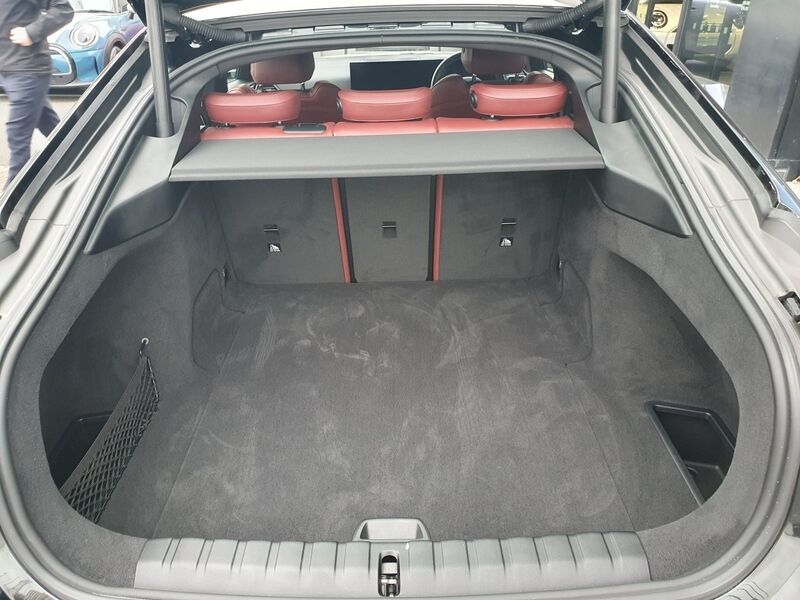 More views of BMW i4