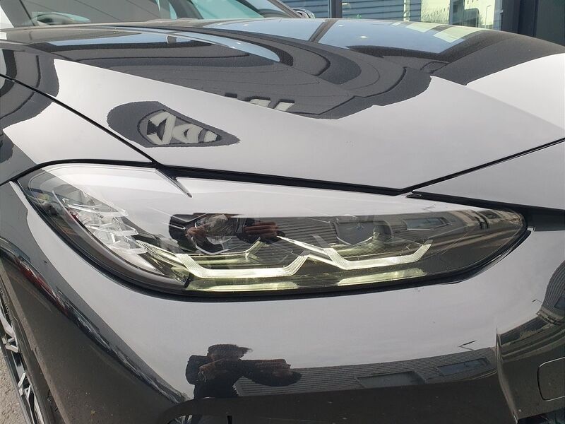 More views of BMW i4