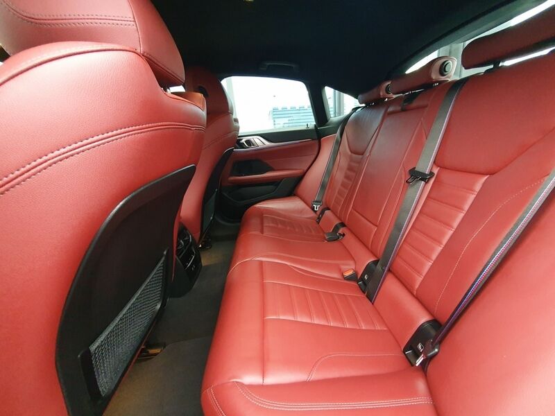 More views of BMW i4