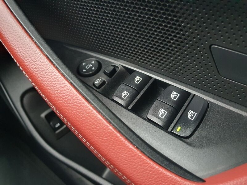 More views of BMW i4