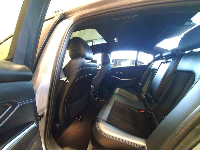 More views of BMW 3-Series