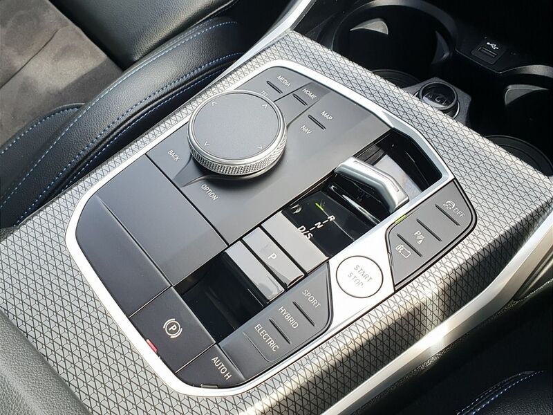 More views of BMW 3-Series