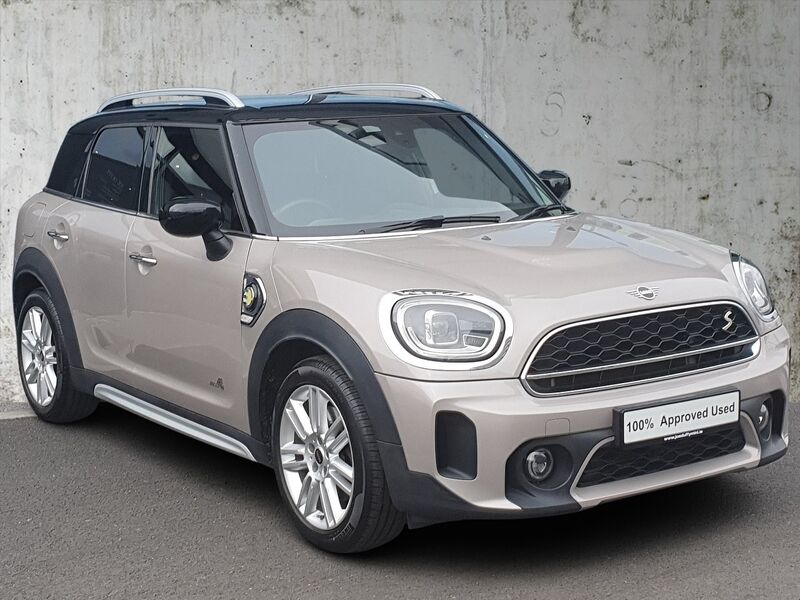 More views of Mini Countryman