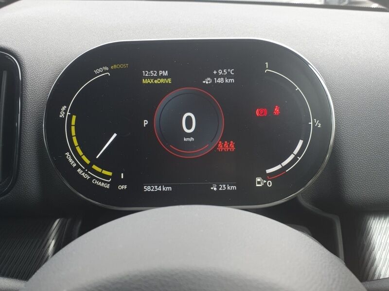 More views of Mini Countryman