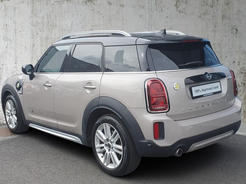 More views of Mini Countryman