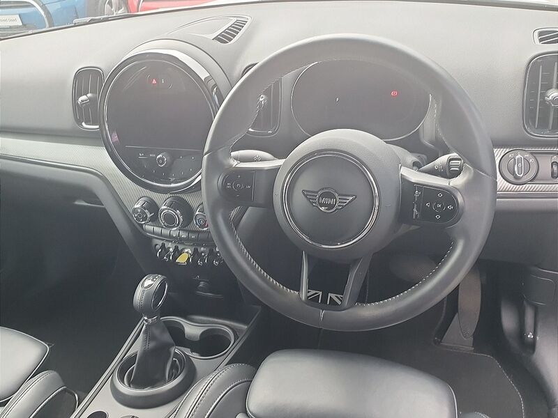 More views of Mini Countryman