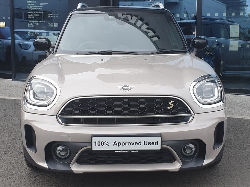 More views of Mini Countryman