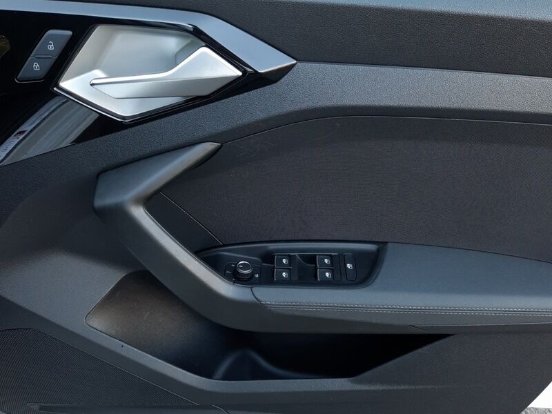 More views of Audi A1