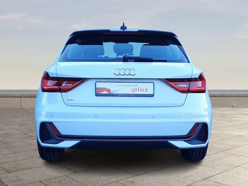More views of Audi A1